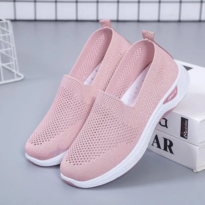 Breathable openwork mesh fly-weave soft-soled casual sneakers