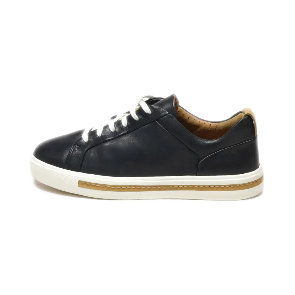 Clarks Mzt Blithe Low-Top Sneakers Leather Black Colour For Women