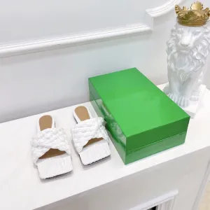 Women's Woven Flat-bottomed Sandals And Slippers